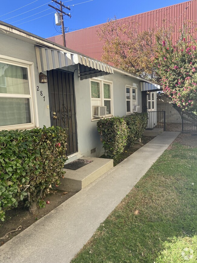 Building Photo - 289 W Tujunga Ave Unit 289 W. Tujunga Ave Rental