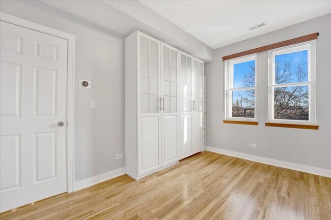 Photo - 3918 N Kedvale Ave