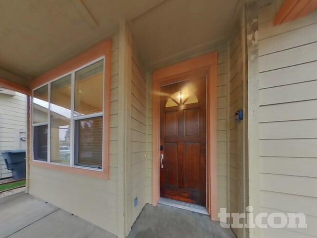 Building Photo - 2280 South Dr