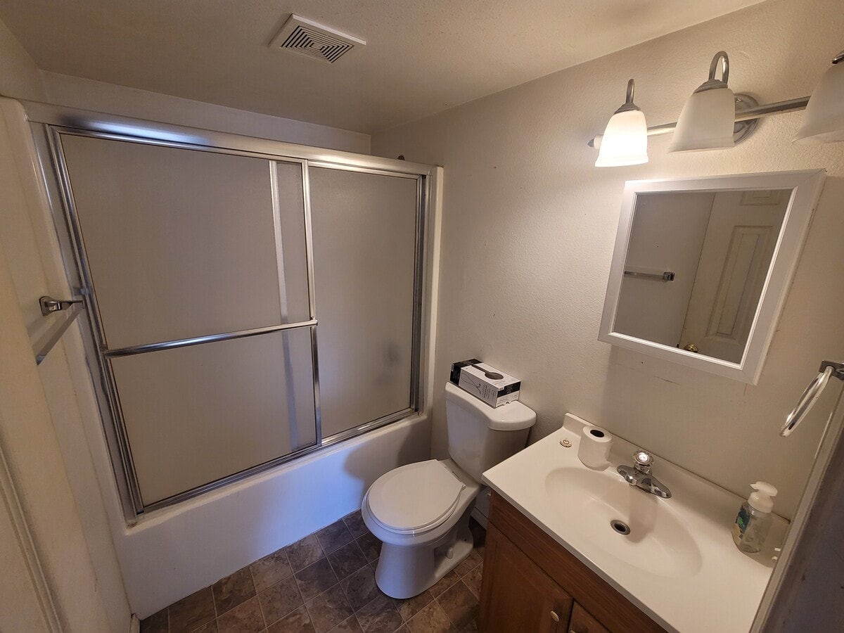 Photo - 401 Sanford Ave