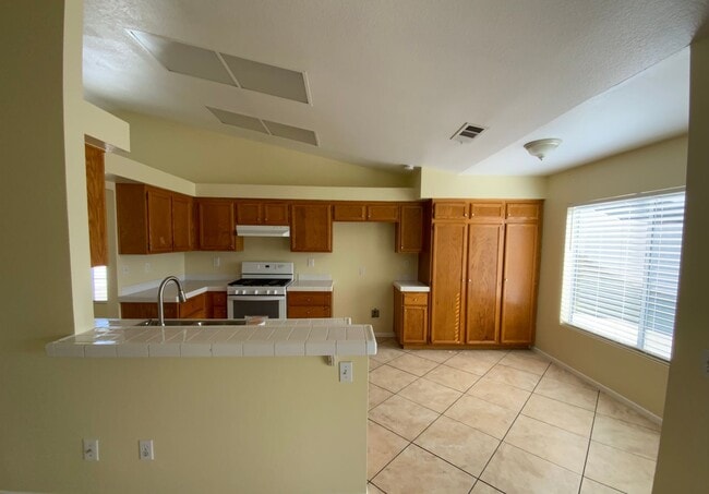 31651 Willow View Pl
