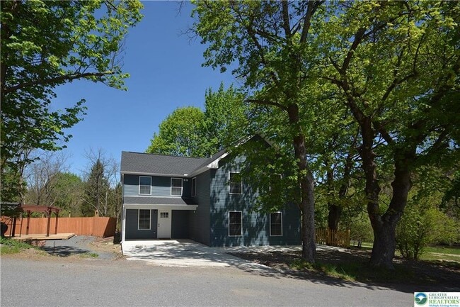 Photo - 1500 Rock St House