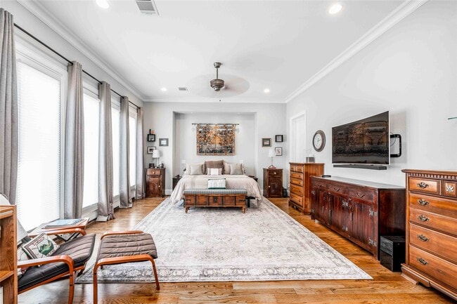 Building Photo - 2110 Mason St