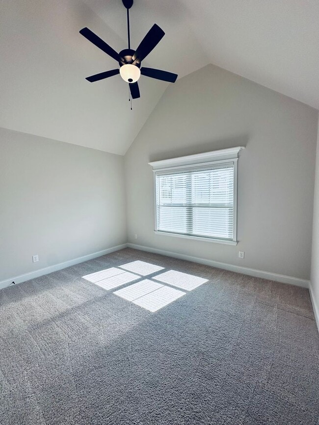 Photo - 714 Lindsey Brook Tr