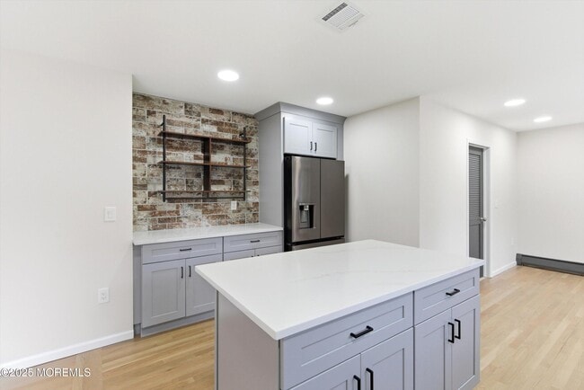 Photo - 257 Alexander Ave