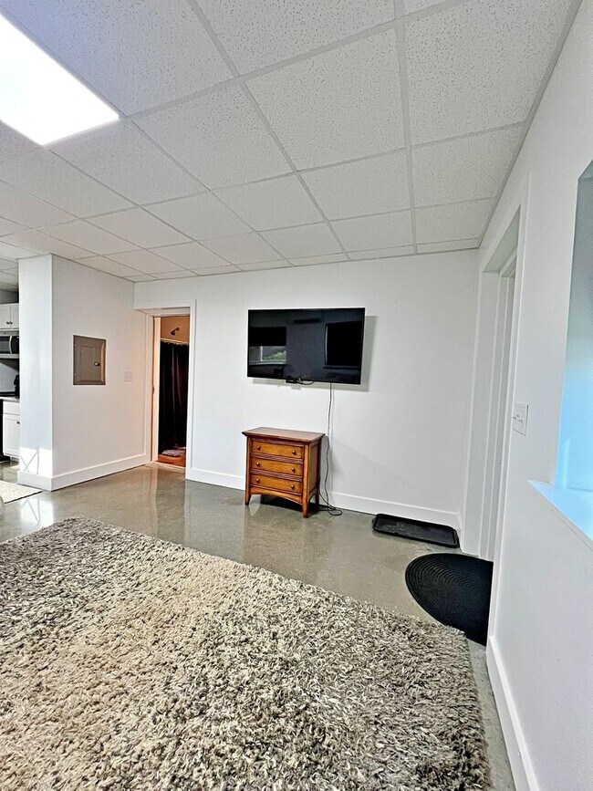 Photo - Furnished 1BR Apartment in Industrial Area | Easy I-64 Access | Truck Parking Available