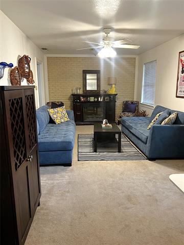 Photo - 725 Danish Dr