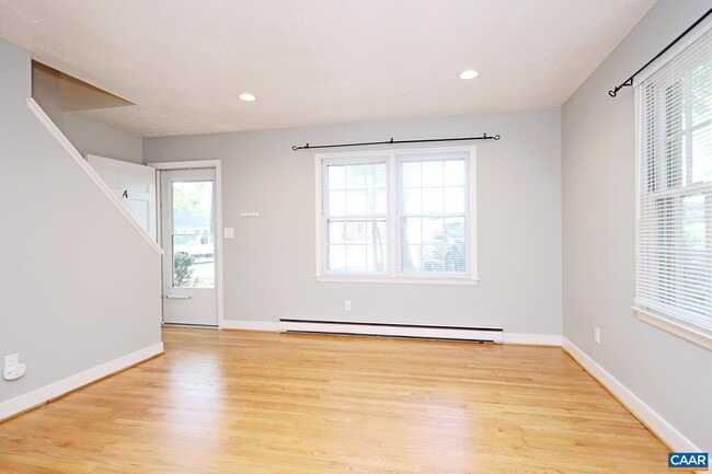 Photo - 110 Olinda Dr