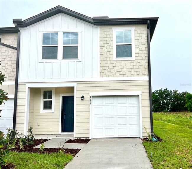 Photo - 1105 Merrill St