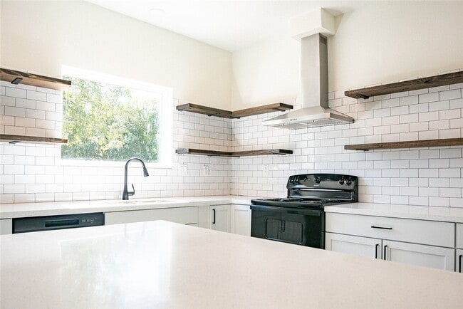 Photo - 31727 Cypress Cir