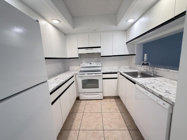 Photo - 1300 SW 125th Ave Unit 103K