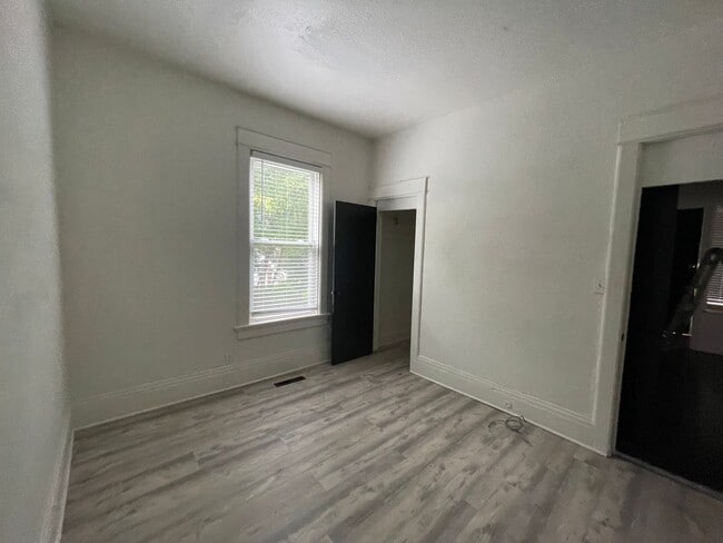 Photo - 2917 N Richards St Unit 2917 N Richards St (Lower)