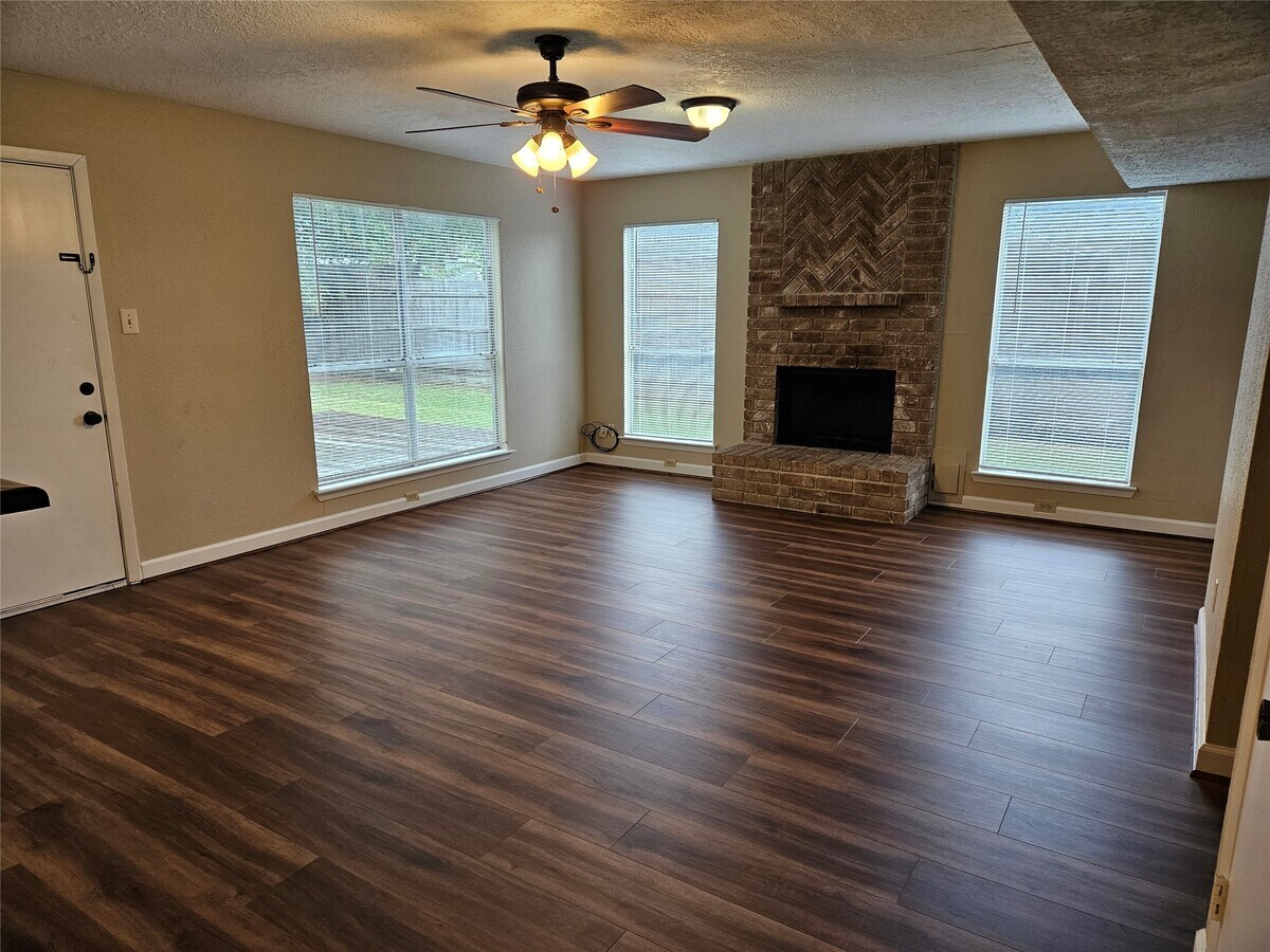 Photo - 3828 Pecan Cir