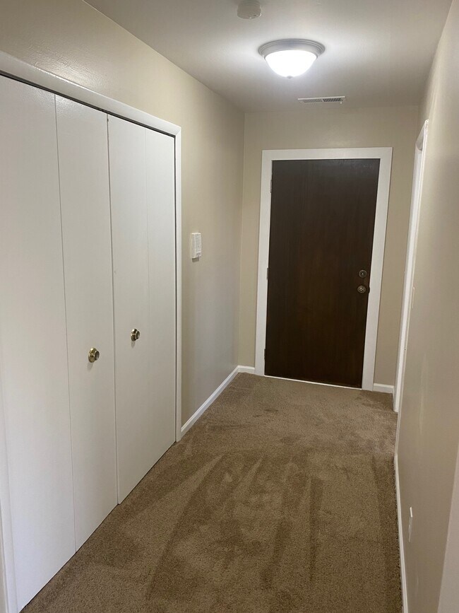 Front Door 2 - 16150 N Park Dr Unit 201