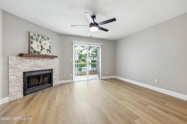 3801 Crown Point Rd Unit 2093