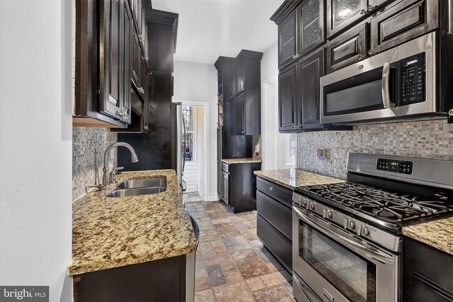 Photo - 3015 13th St NW