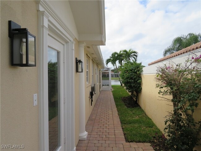 Photo - 4235 Redonda Ln