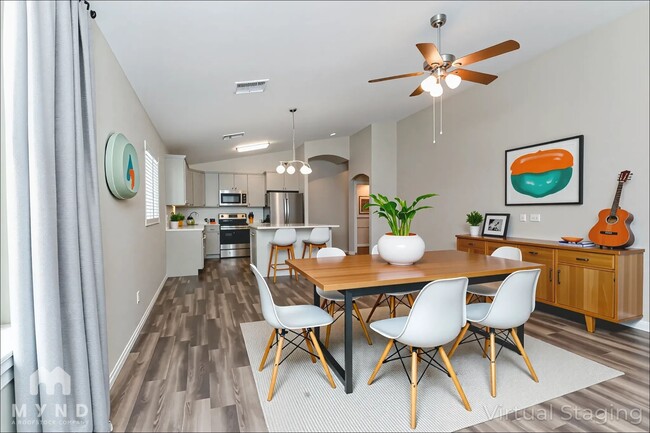 11806 W Camino Vivaz