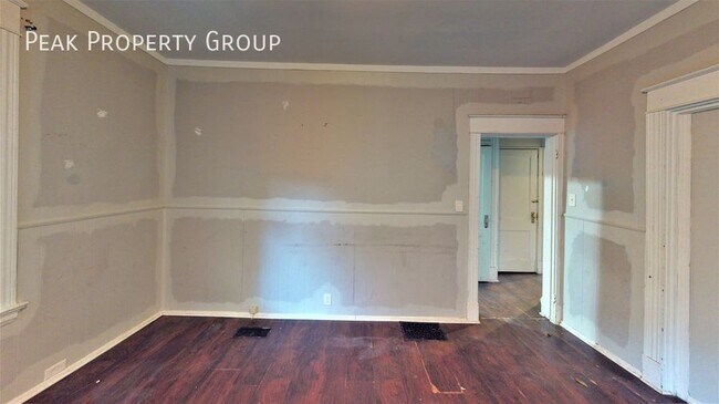 Photo - 2317 Stratford Ave