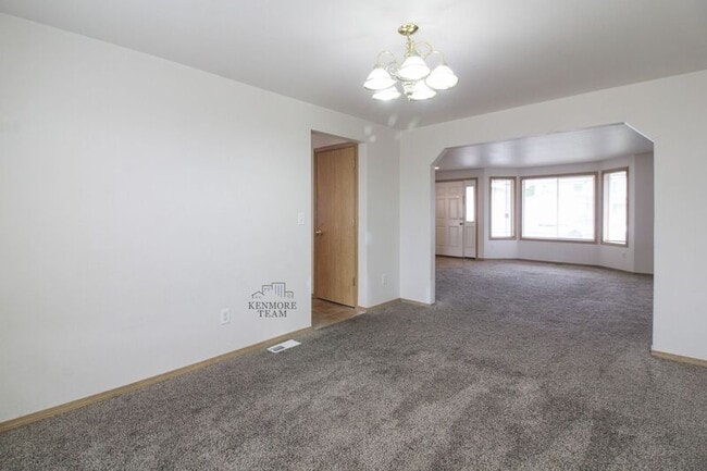 Photo - 4613 Moline Ln