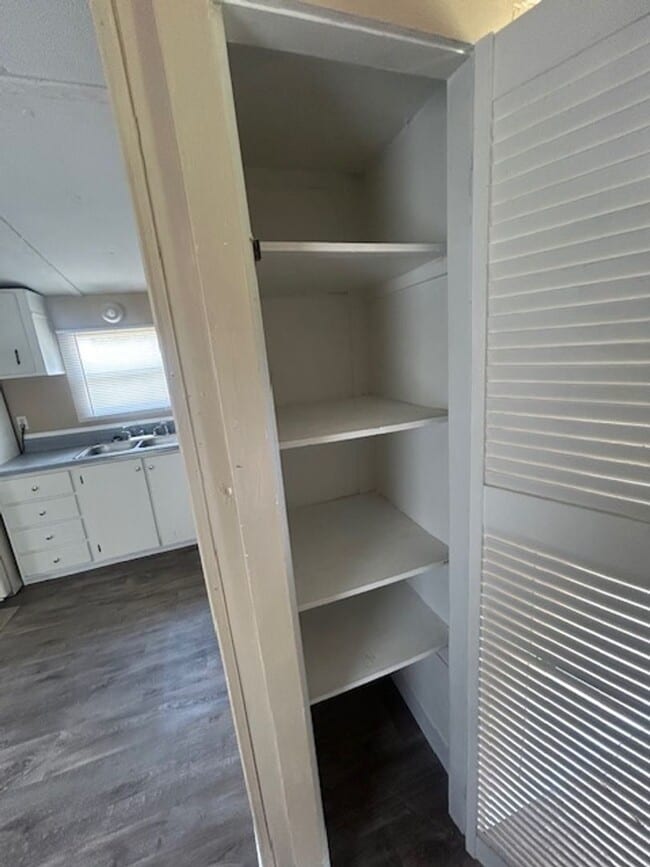 Photo - 3-bedroom, 2-bath mobile home