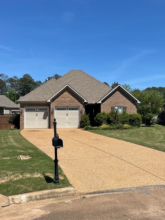 Photo - Wonderful 3/2 in Oxford MS