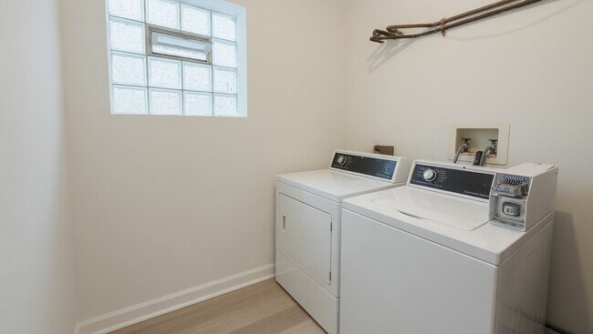 Photo - 1340 N Campbell Ave Unit 3