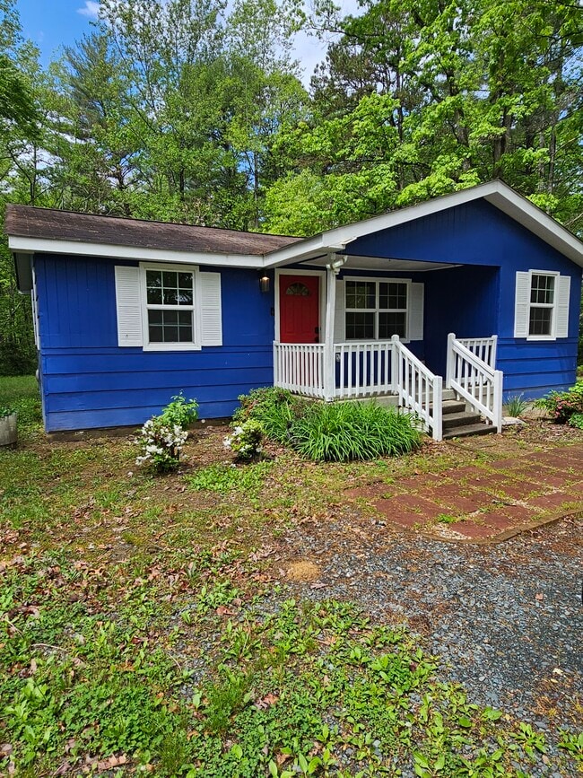 Building Photo - 650 Maxfield Rd Rental