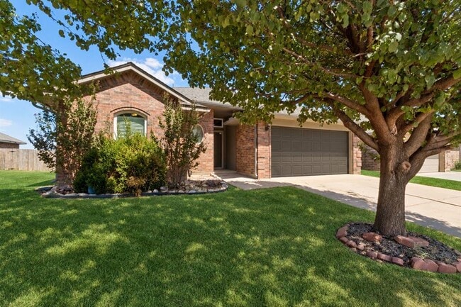 Photo - 18220 Scarborough Dr