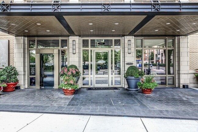 Photo - 565 Peachtree St NE Condo Unit 1710