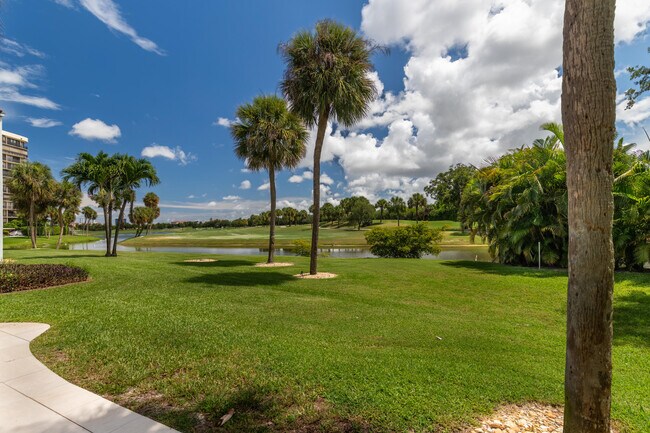 Photo - 2451 Presidential Way Unidad A