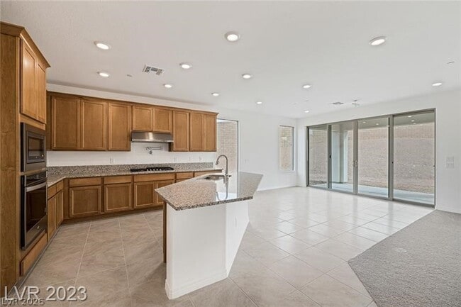 Photo - 10 Sun Lily Ln