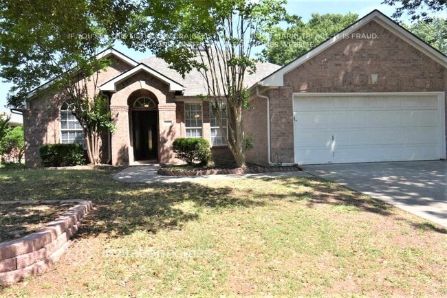 Building Photo - 2800 Lakeside Dr Rental
