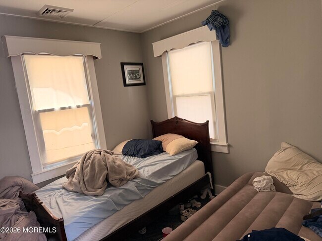 Photo - 1710 B St