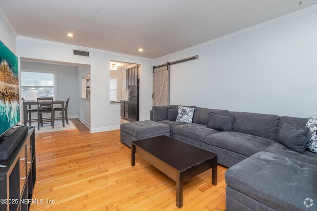 Building Photo - 1528 Palm Ave Unit 1528 Rental