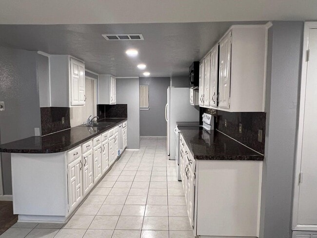 Photo - 8103 Edgebrook Forest Ct