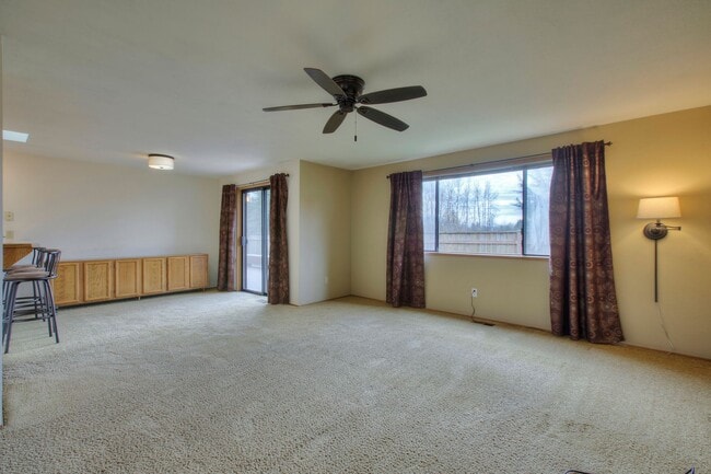 Photo - Bright & Spacious Rambler off of Cul-de-Sac