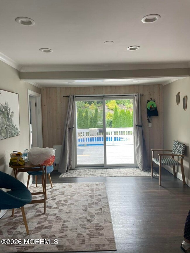 32 Fairway Ave