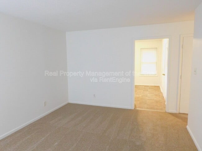 Photo - 2574 Green Oaks Ct SE Unit G