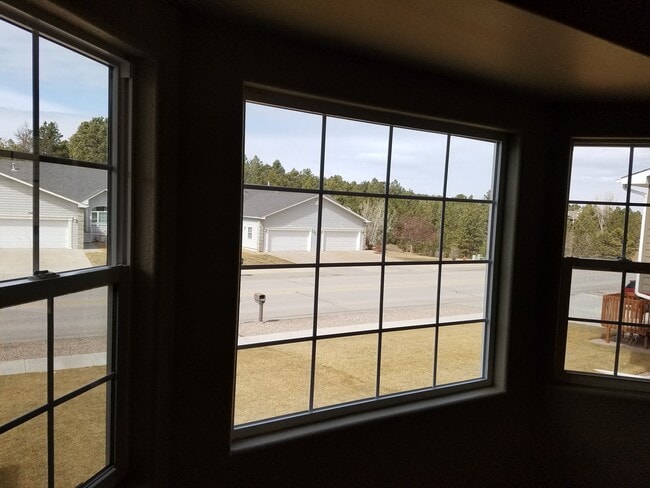 Photo - 4 BEDROOM | 3 BATH | TOWNHOME | GARAGE | WEST SIDE