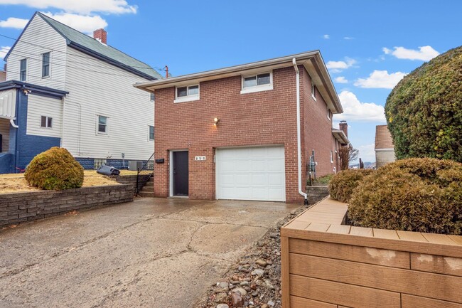Photo - AVAILABLE AUGUST 1ST!! GORGEOUS 3 BEDROOM IN MUNHALL!