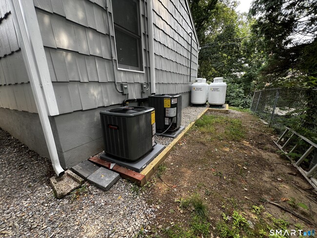 Photo - 485 Peet St