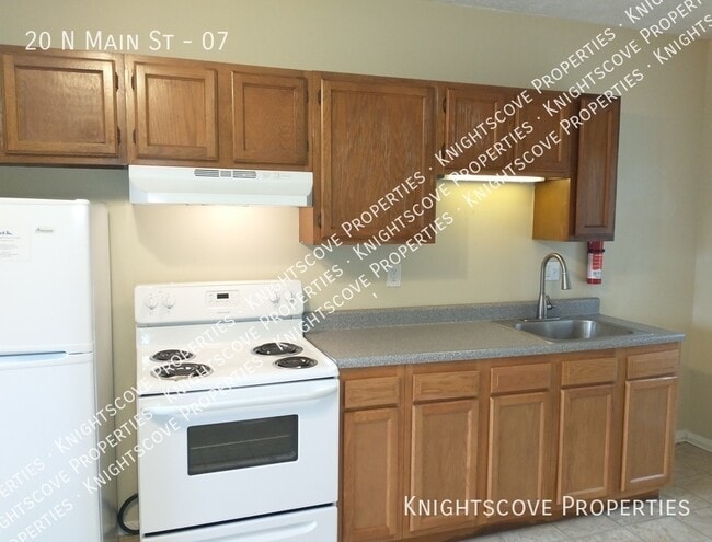 Building Photo - 20 N Main St Unit 07