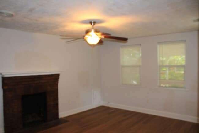 Photo - Midtown Rental 2 Bed 1 Bath