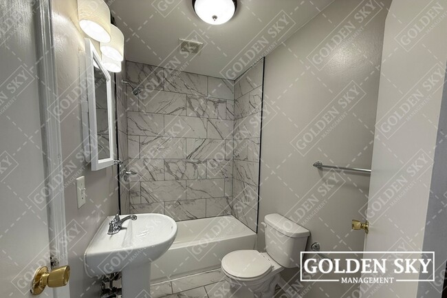 Photo - 1609 E Dartmouth Ave