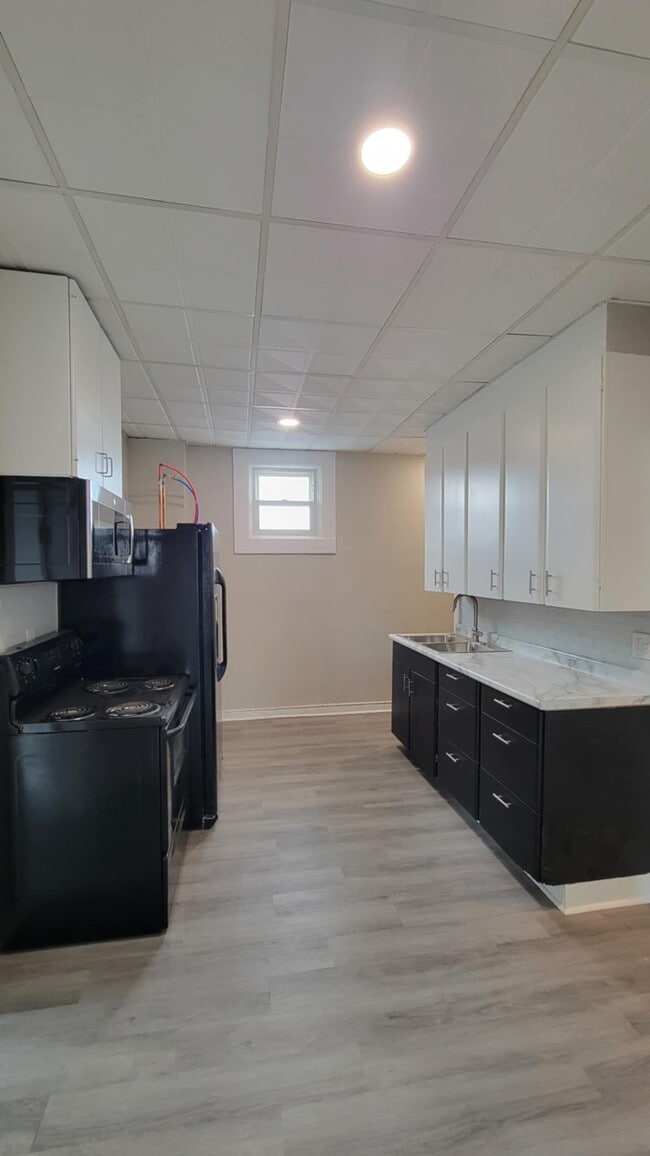 Photo - 1400 Central Ave Apartamentos