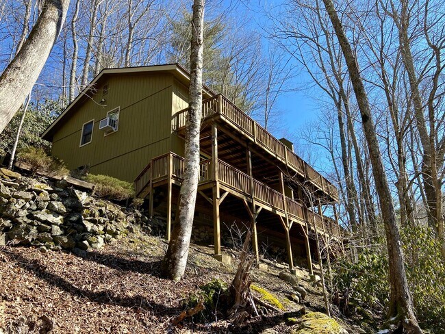 Building Photo - 9315 Highway 105 S Unit A