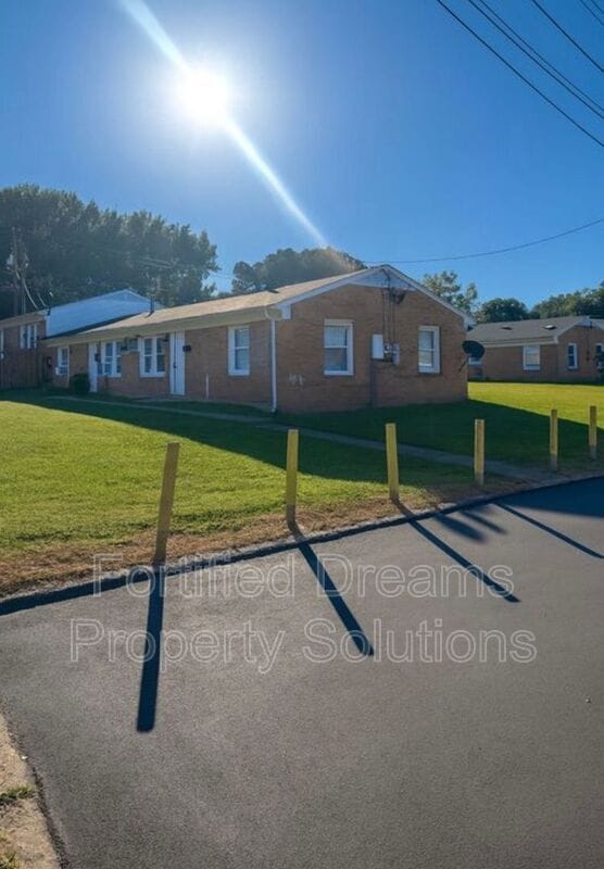 Photo - 900 Lowdermilk St Unit 900-A