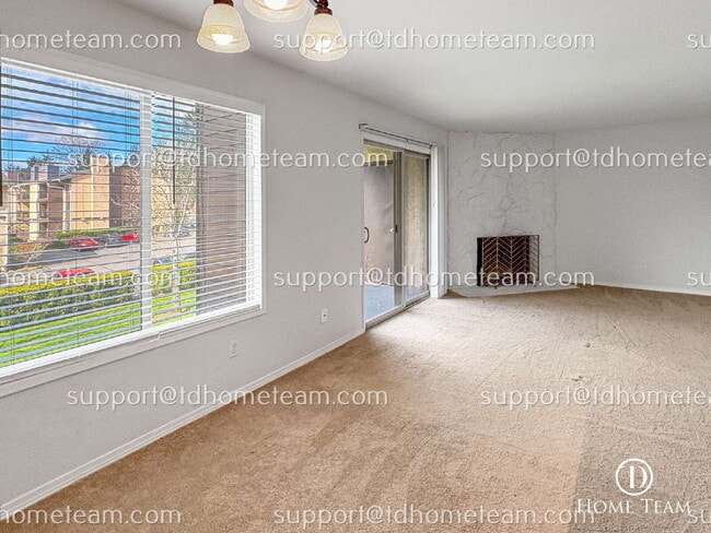 Photo - "Chic & Cozy 2-Bed Condo Retreat in Kirkland - 923 Sq Ft of Modern Living!" Unidad W64