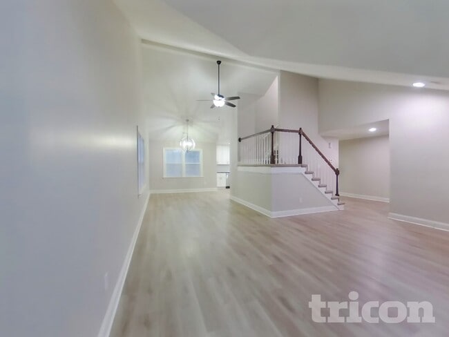 Photo - 2501 Haybrook Ln